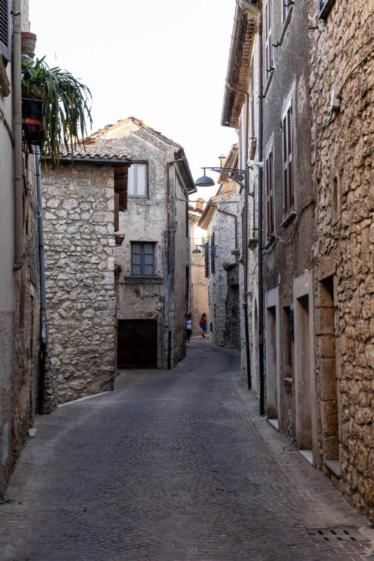B&B Vico Suites Vico nel Lazio Экстерьер фото